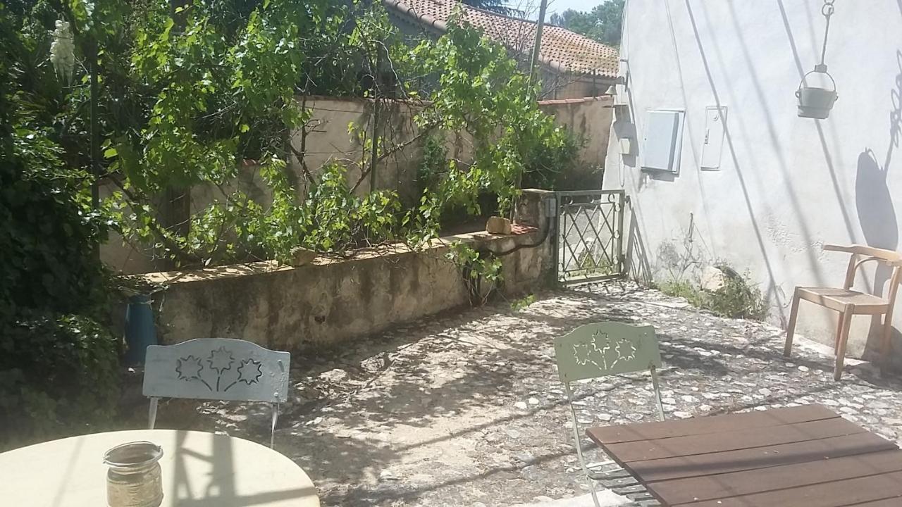 Appartement Dans Hameau Provencal Allauch Exterior photo